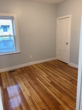 8 Maxwell St in Taunton, MA - Building Photo - Building Photo