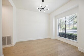 14207 Weldon Ln in Austin, TX - Building Photo - Building Photo