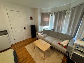 21 Blake St in Cambridge, MA - Building Photo