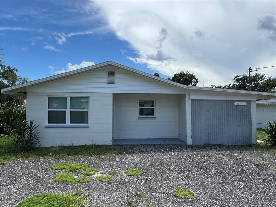 807 W Warren St in Plant City, FL - Building Photo