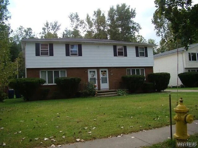 11 Glenhaven Dr in Buffalo, NY - Building Photo