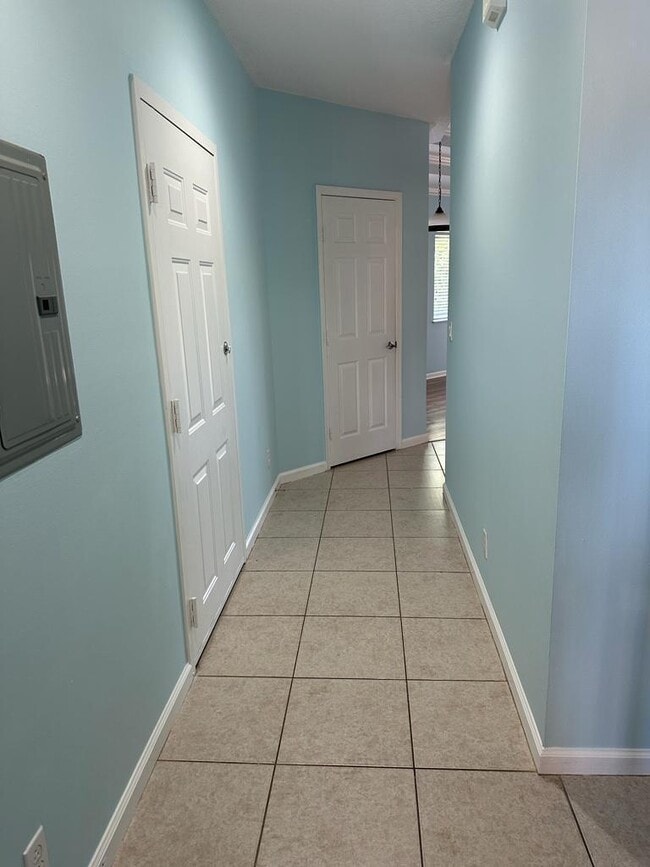8346 Mulligan Cir in Port St. Lucie, FL - Building Photo - Building Photo