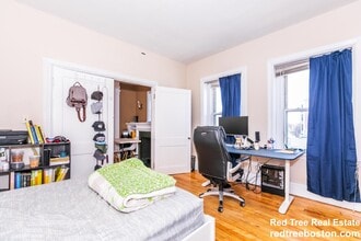 1284 Commonwealth Ave, Unit 7 in Boston, MA - Foto de edificio - Building Photo