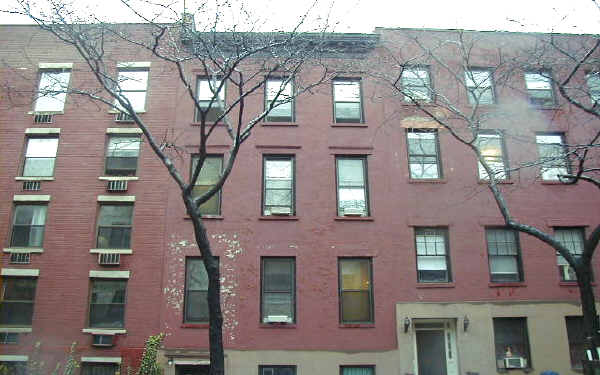 442 W 22nd St in New York, NY - Building Photo - Building Photo