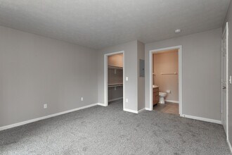 Brainard Landings Apartments in Lincoln, IL - Building Photo - Interior Photo