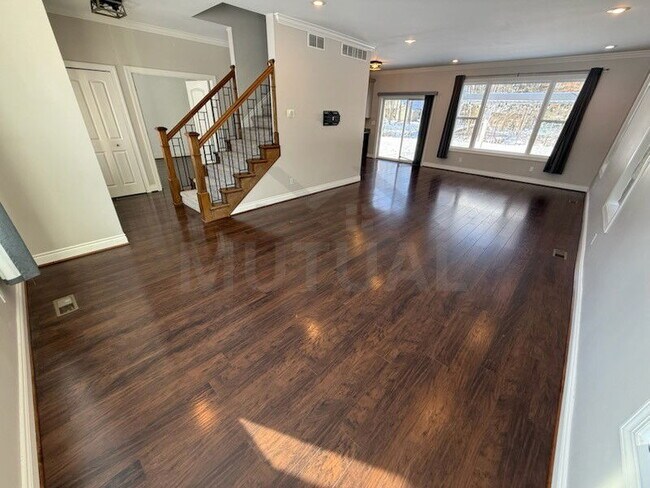 16135 Henry Ruff Rd in Livonia, MI - Building Photo - Building Photo