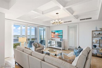 4951 Bonita Bay Blvd in Bonita Springs, FL - Building Photo - Building Photo