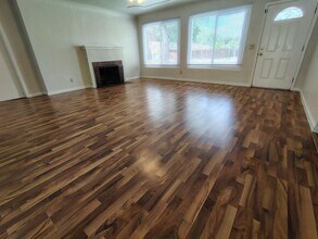 408 Fusco Ave in Modesto, CA - Building Photo - Building Photo