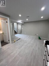 8 Lorne Bruce Dr in Toronto, ON - Building Photo - Building Photo