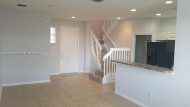 2041 Nassau Dr in West Palm Beach, FL - Building Photo - Building Photo