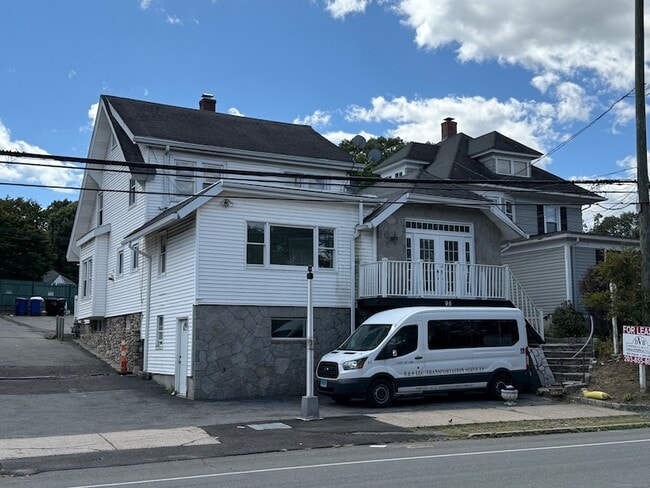 property at 95 New Canaan Ave