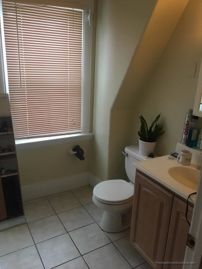 19 Braemore Rd, Unit 3 in Boston, MA - Foto de edificio - Building Photo