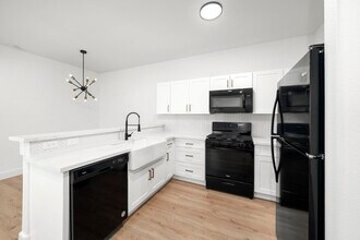 7205 Tippett St in Houston, TX - Building Photo - Building Photo