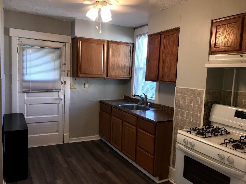 7903 Lloyd Ave in Pittsburgh, PA - Building Photo