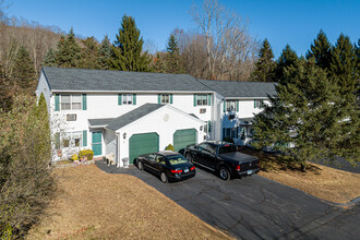 Black Rock Village Condominiums in Thomaston, CT - Building Photo - Building Photo