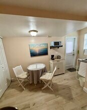 129 Malaga Ave in Coral Gables, FL - Foto de edificio - Building Photo