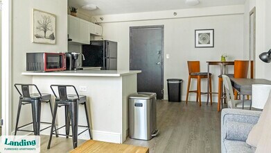 305 Dr. M.L.K. Jr St S in St. Petersburg, FL - Building Photo - Building Photo