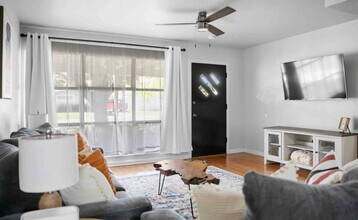 318 Aberdeen Ave in Corpus Christi, TX - Building Photo - Building Photo