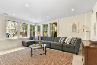 408 Putnam Ave, Unit R in Cambridge, MA - Building Photo - Building Photo