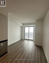 195 Commerce St in Vaughan, ON - Building Photo - Building Photo