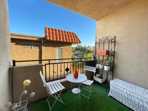 3636 Jasmine Ave, Unit 202 in Los Angeles, CA - Building Photo - Building Photo