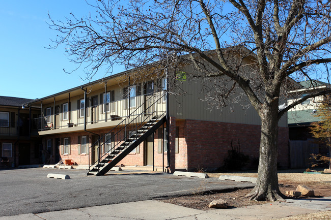 Lawndale Apartments in Oklahoma City, OK - Building Photo - Building Photo