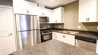 3452 Maci Elle Ct SE in Salem, OR - Building Photo