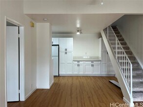 432 Mananai Pl in Honolulu, HI - Building Photo - Building Photo