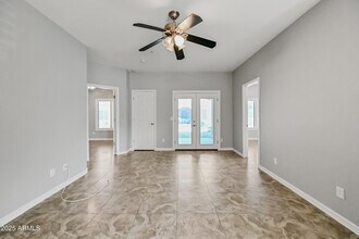 8800 N 107th Ave in Peoria, AZ - Building Photo - Building Photo