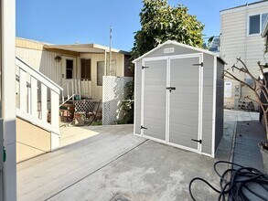 80 Huntington St in Huntington Beach, CA - Building Photo - Building Photo