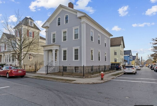 65 Chestnut St, Unit 1