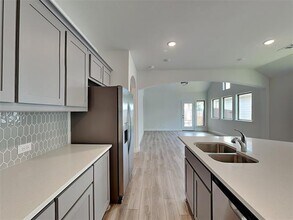 925 King St in Aubrey, TX - Building Photo - Building Photo
