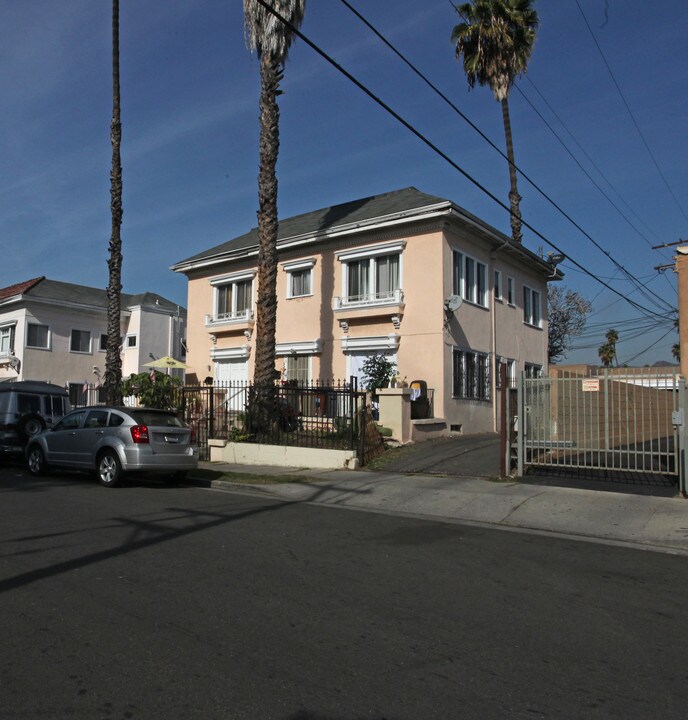 5291 De Longpr Ave in Los Angeles, CA - Building Photo