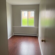 6 Reading Crescent in Saint John, NB - Building Photo - Building Photo