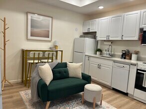 637 Columbus Dr in Savannah, GA - Building Photo - Building Photo