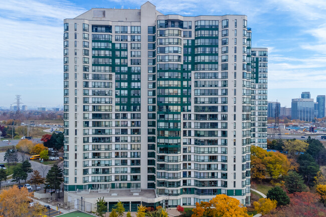 Kingsbridge Grand I in Mississauga, ON - Building Photo - Building Photo