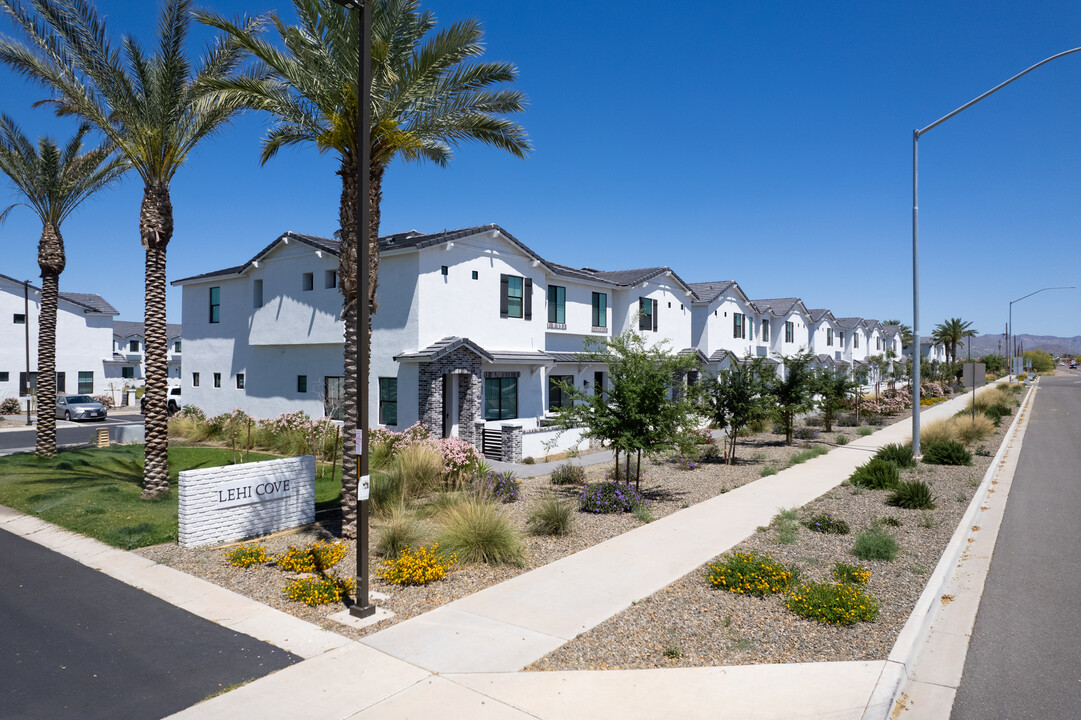 Lehi Cove in Mesa, AZ - Building Photo