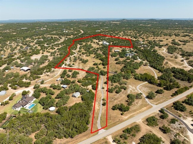 2300 W Fitzhugh Rd in Dripping Springs, TX - Building Photo - Building Photo