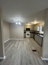 200 Zackary St in Oak Grove, KY - Building Photo - Building Photo