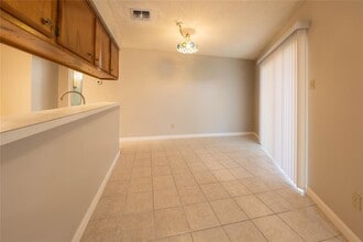 11 Deerfield Dr in Wimberley, TX - Building Photo - Building Photo