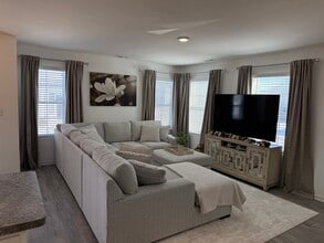 2520 Alison Ave in Pingree Grove, IL - Building Photo - Building Photo