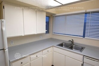 3317 W Potter Dr in Phoenix, AZ - Foto de edificio - Building Photo