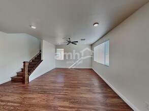 5624 Blue Wonder St in North Las Vegas, NV - Building Photo - Building Photo