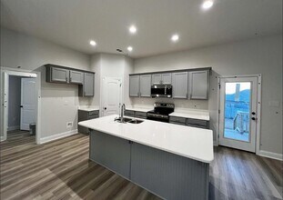 10699 Orkney Way in Spanish Fort, AL - Building Photo - Building Photo