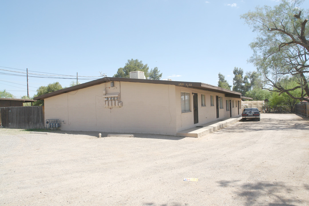 1260-1266 E Halcyon Rd in Tucson, AZ - Foto de edificio