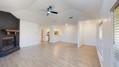 4000 Tiffany Trail in College Station, TX - Building Photo - Building Photo