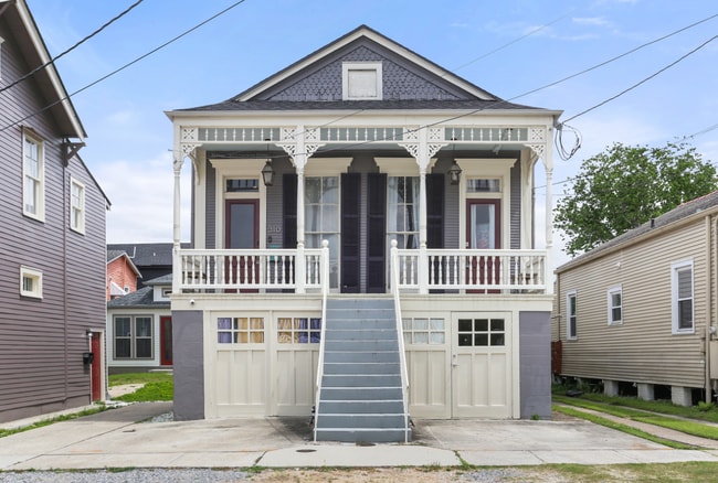property at 310 S Olympia St