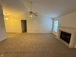 5632 Rains Ln in Indianapolis, IN - Building Photo - Building Photo
