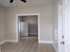 2412 44th St in Galveston, TX - Building Photo - Building Photo