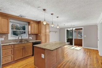 51 Janet Dr in New Britain, CT - Building Photo - Building Photo